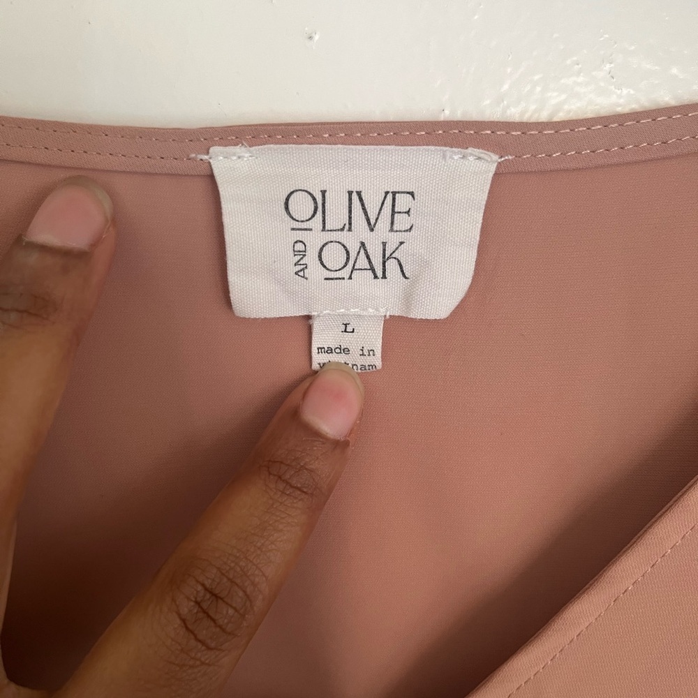 Olive & Oak V-Neck Tie-Front Blouse - Tan - Picture 4 of 6